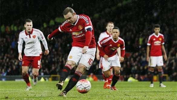  哈兰德连续三场戴帽创英超新纪录  