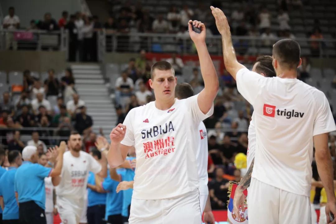  东契奇三双助力独行侠，西部黑马强势冲击季后赛